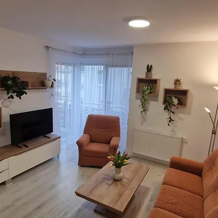 5etra Apartment *